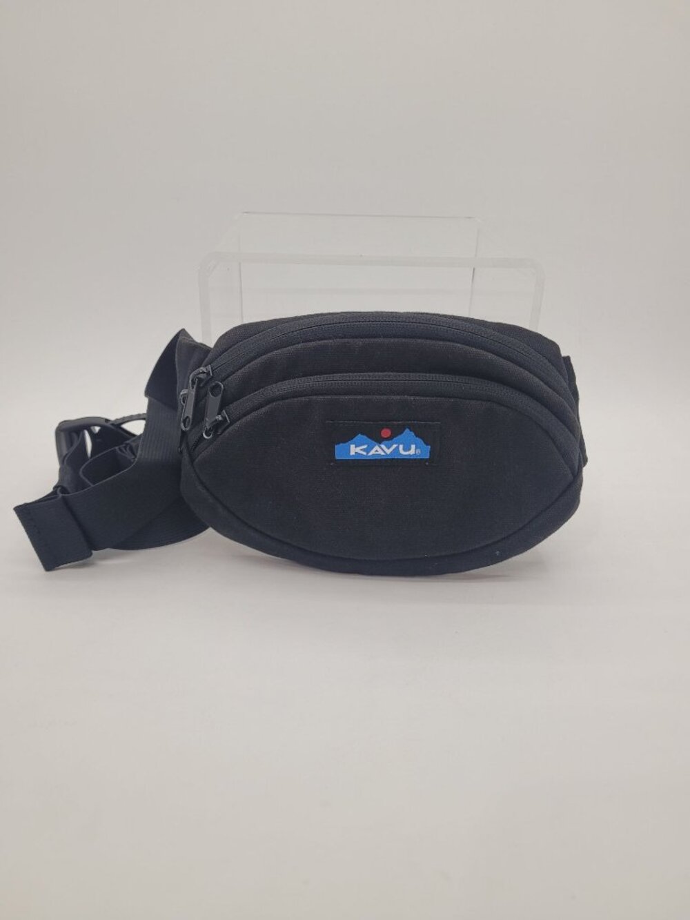 NWOT Kavu Spectator Bag Fanny Pack Belt Bag Black Travel Purse Hip Sling Unisex